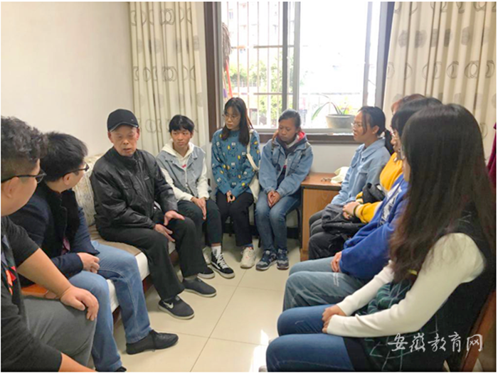 共憶崢嶸歲月 老戰士為我校師生講述抗美援朝參戰往事.png
